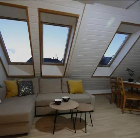 Top-floor With Lots Of Light Апартаменти *